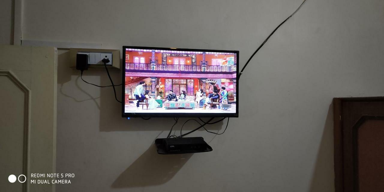 Hotel Uttam Nivas Ahmedabad Eksteriør billede