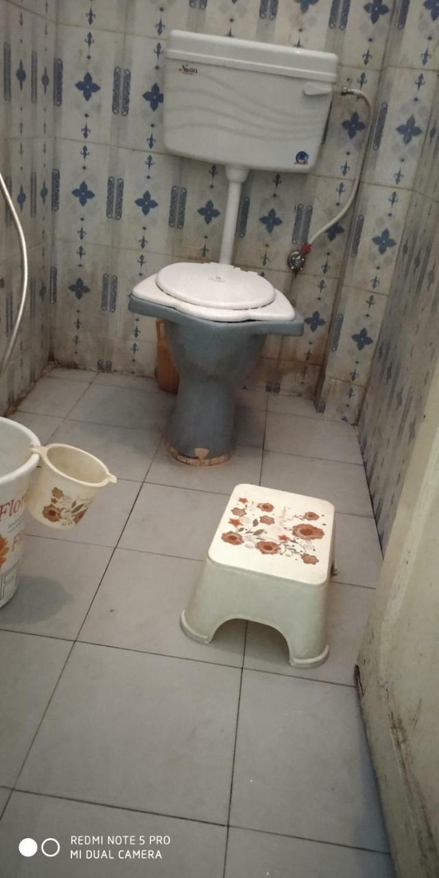 Hotel Uttam Nivas Ahmedabad Eksteriør billede